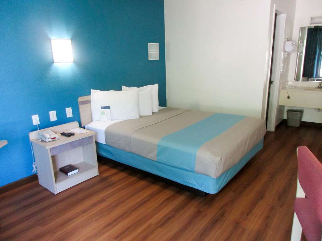 Motel 6 Huntsville - Madison Habitación foto